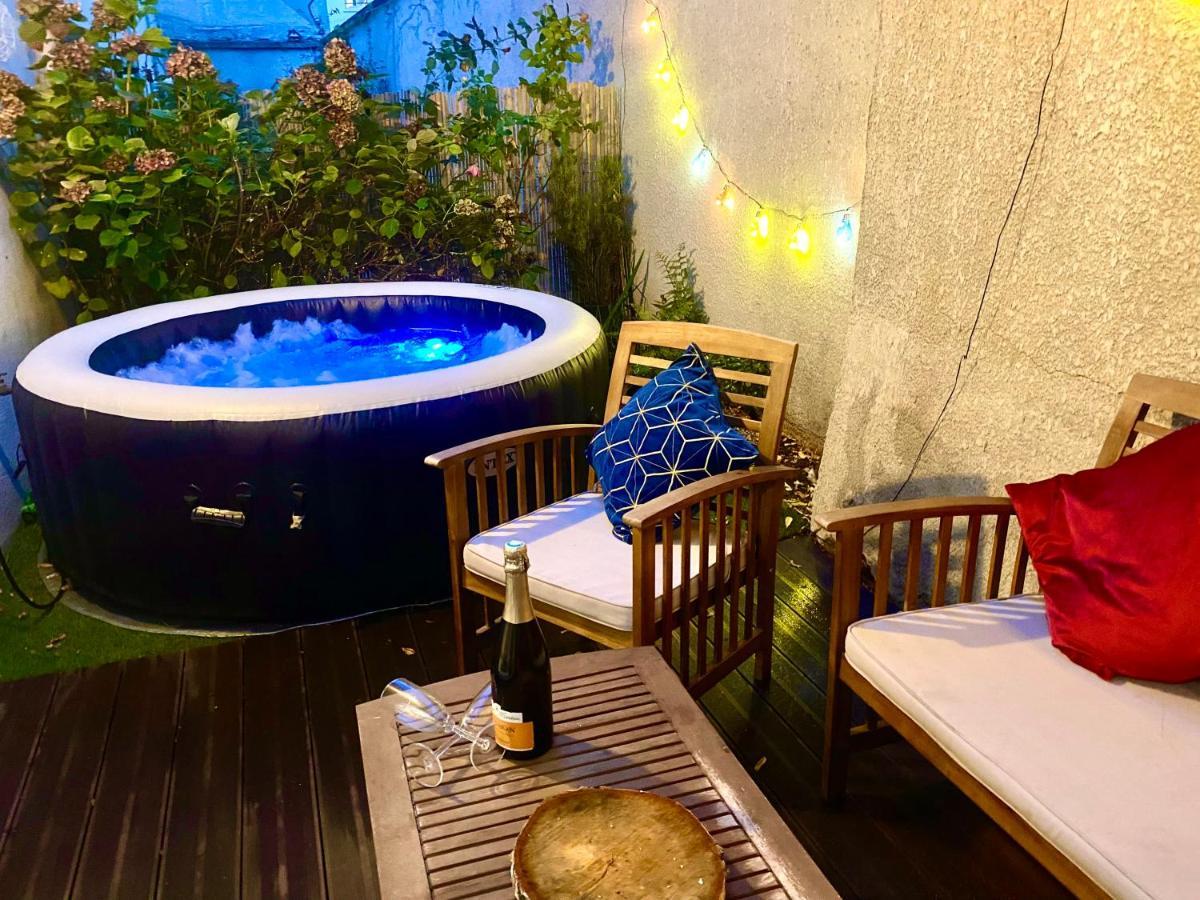 Magnifique Villa Avec Jacuzzi Au Pied Du Stade 圣但尼 外观 照片
